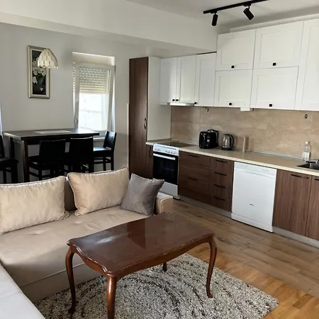 Apartment Cozy Near Center